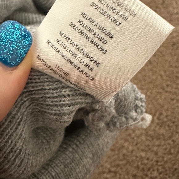 FRIENDS grey beanie - Picture 8 of 8